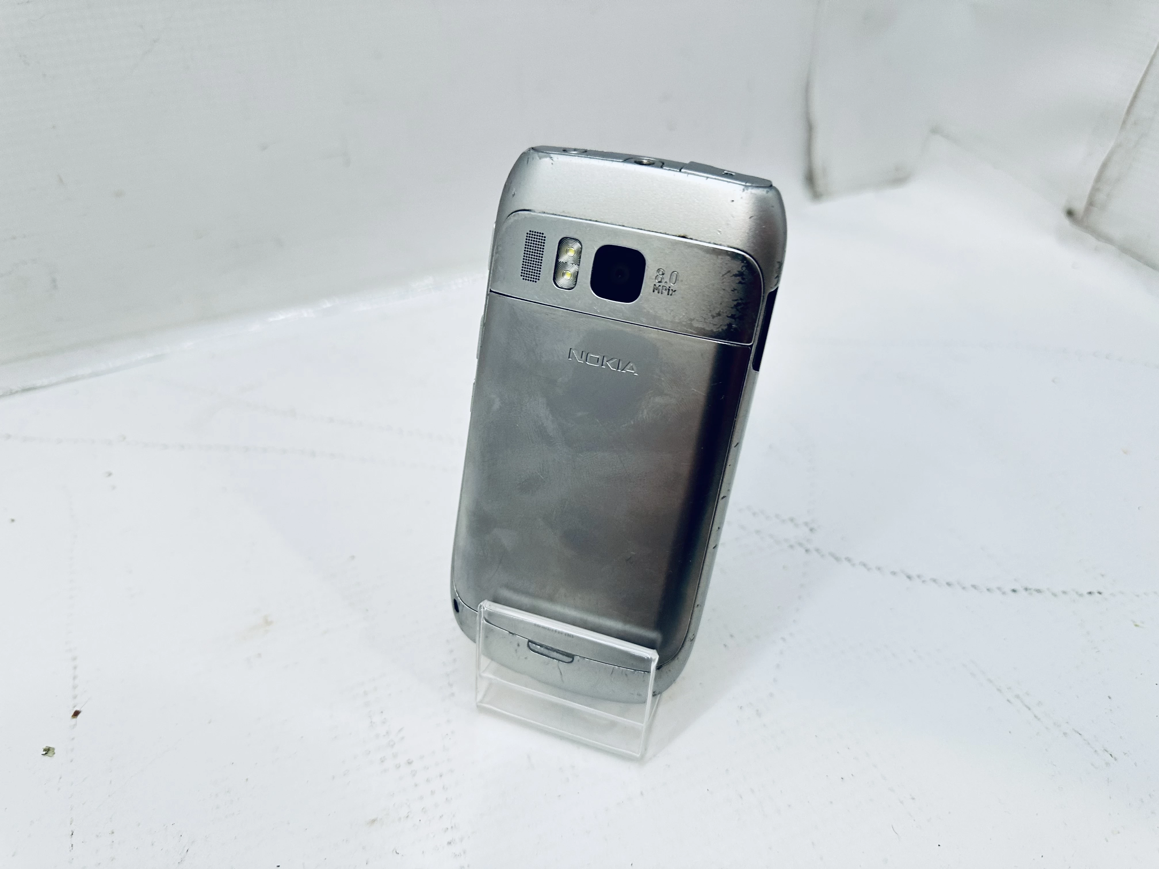 telefon-nokia-e6-typ-telefon-komorkowy