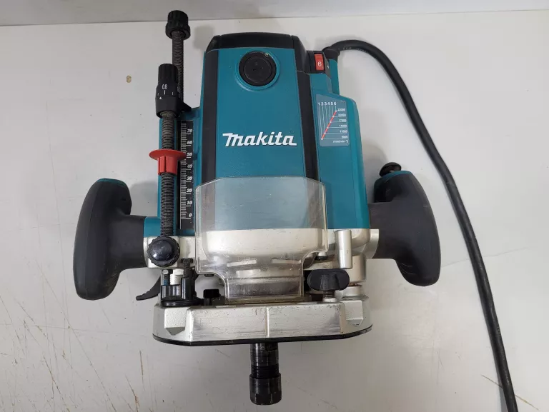 FREZARKA GÓRNOWRZECIONOWA MAKITA RP2301FC 2100 W