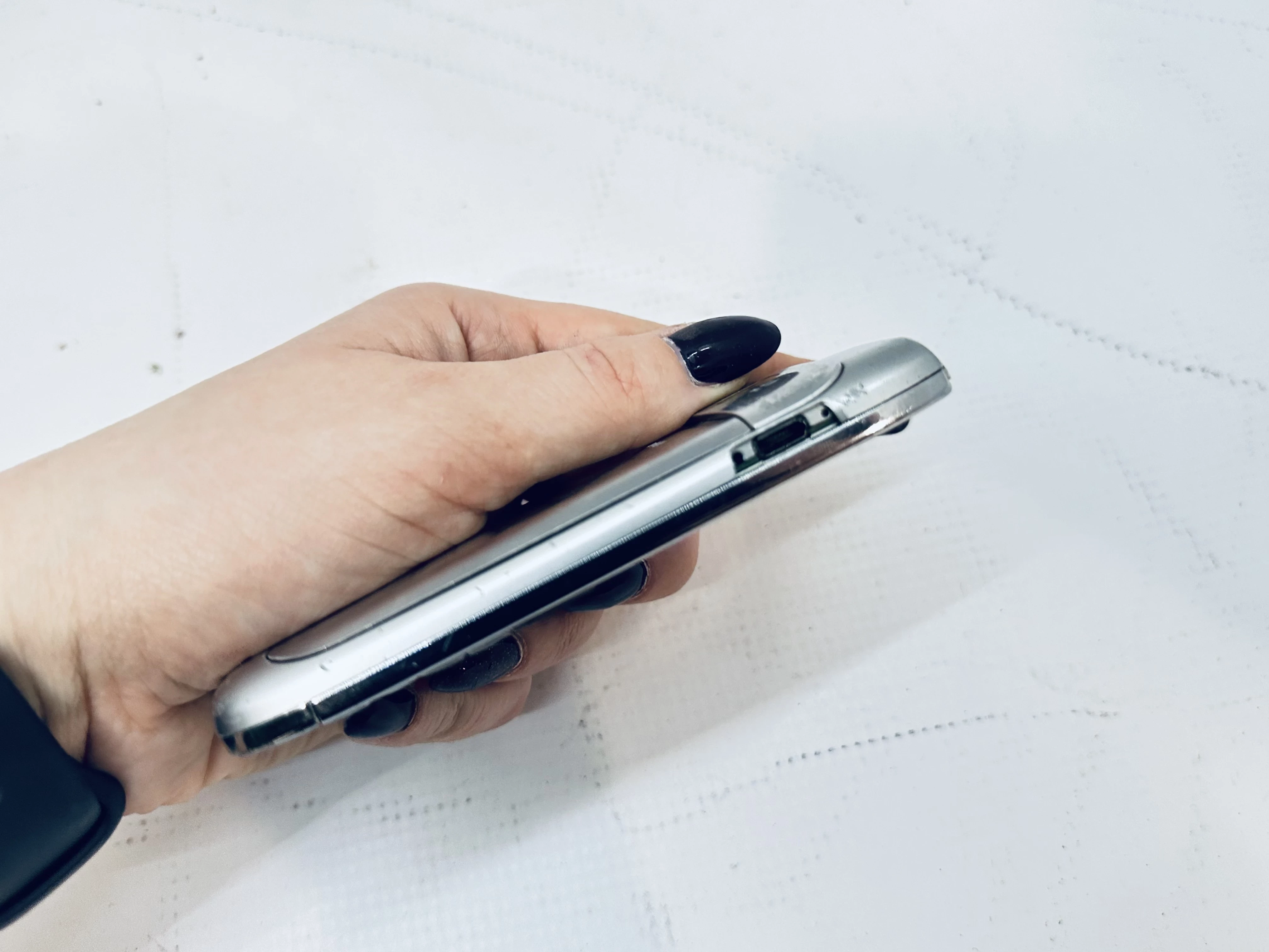 telefon-nokia-e6-wbudowana-pamiec-8-gb