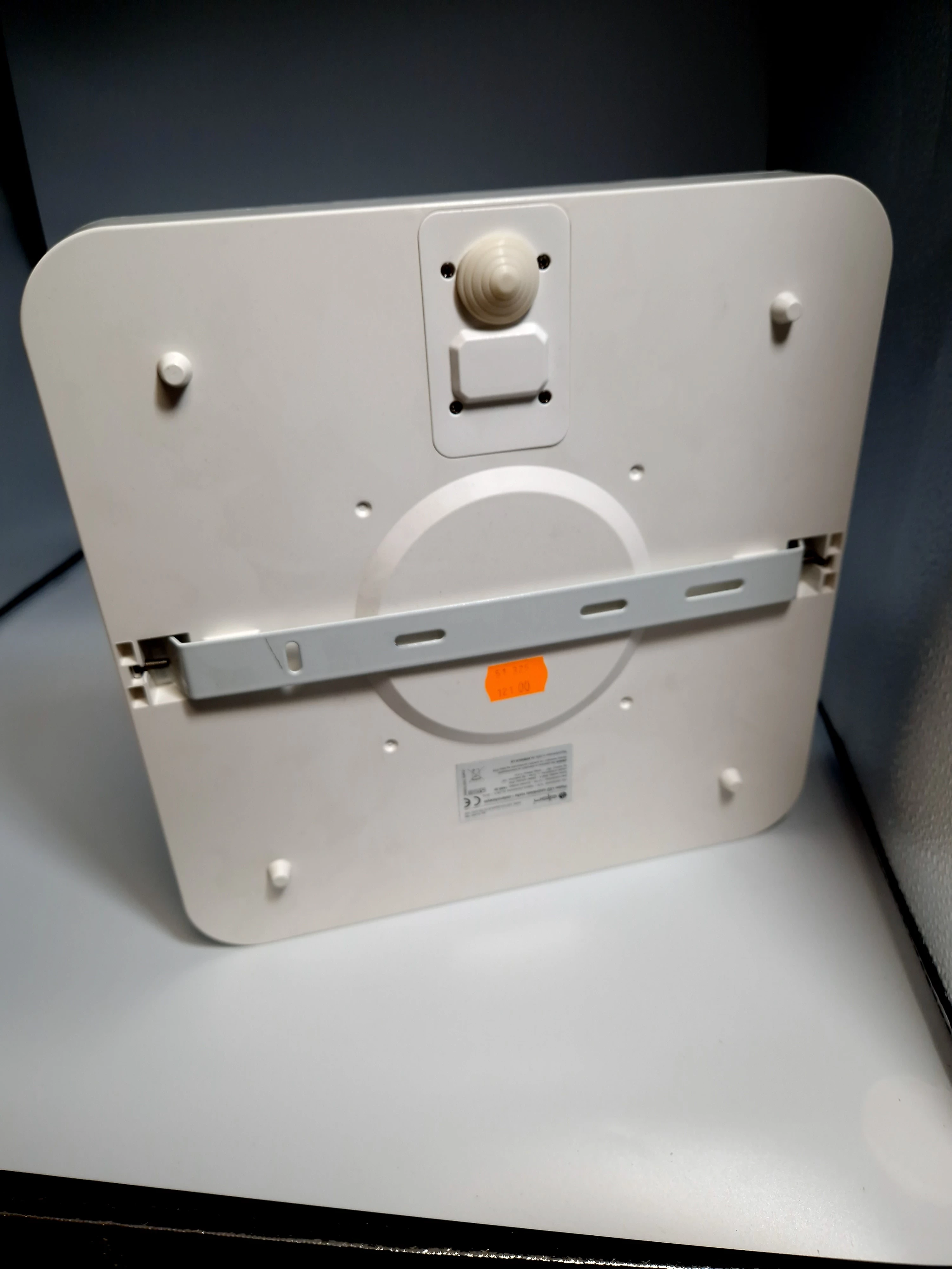 plafoniera-led-z-czujnikiem-ruchu-i-zmierzchowym-18w-1440lm-4000k-kod-producenta-cl3-s-b-18w