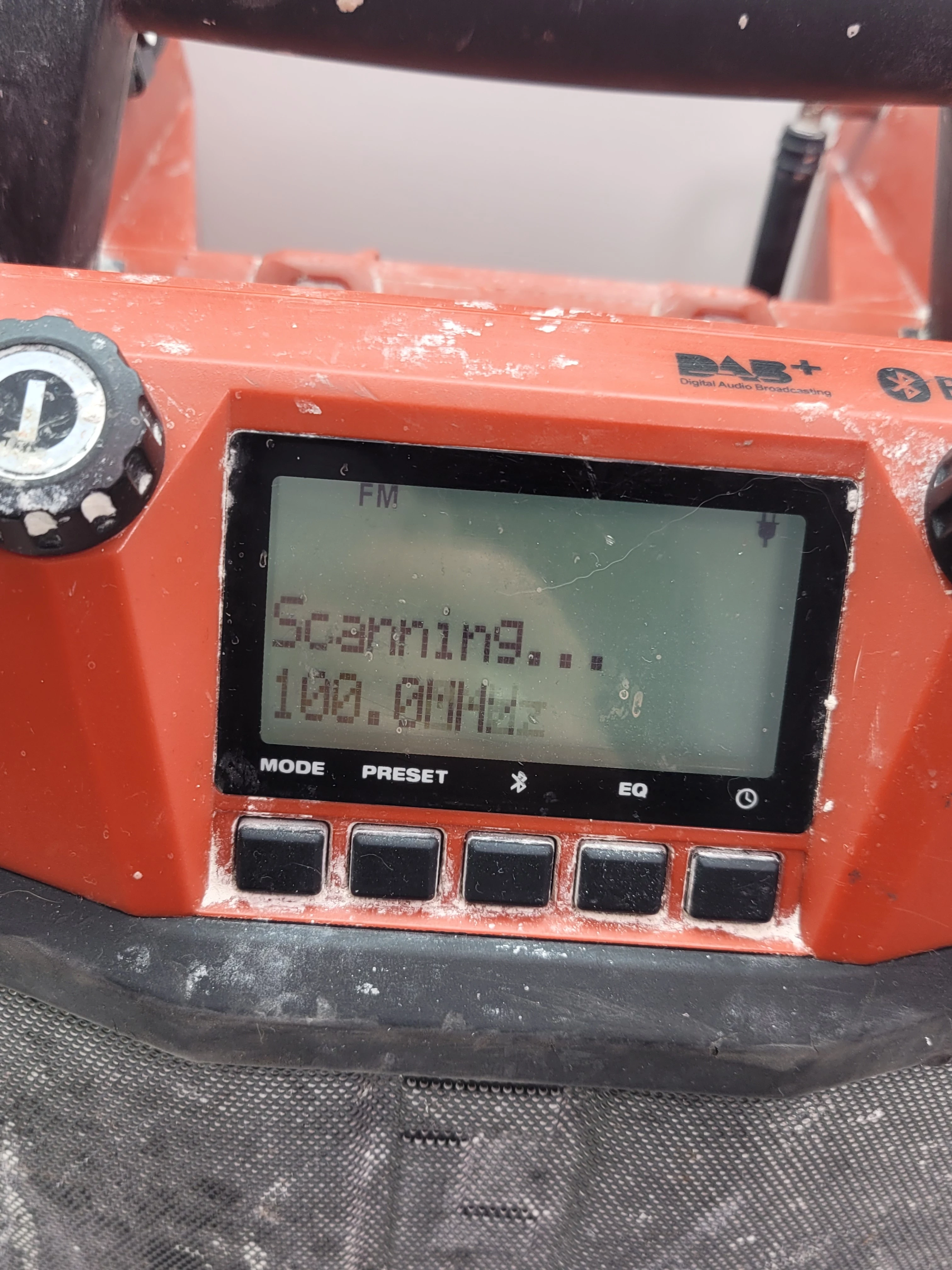 radio-budowlane-hilti-rc-436-dab-stan-uzywany