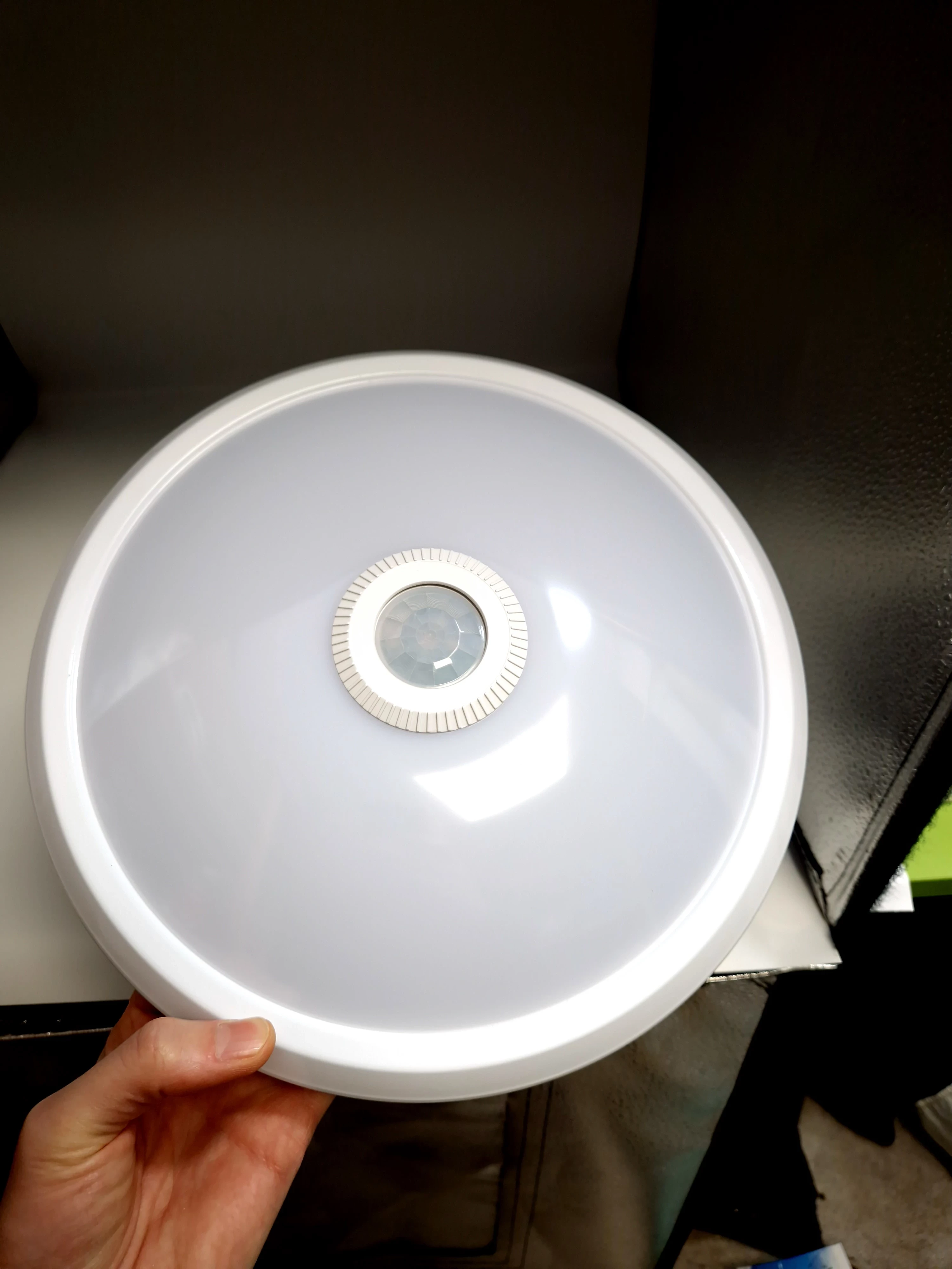 plafon-mana-z-czujnikiem-ruchu-pir-led-20w-4000k-ean-gtin-8592660122250