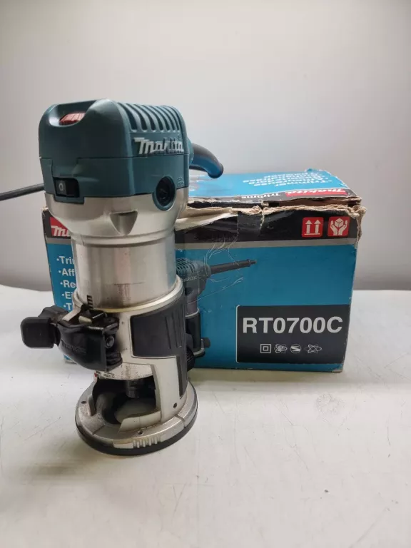 FREZARKA MAKITA RT0700C / PROBLEM Z OBROTAMI