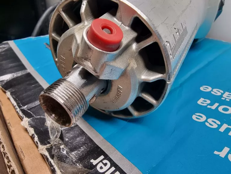 FREZARKA MAKITA RT0700C / PROBLEM Z OBROTAMI