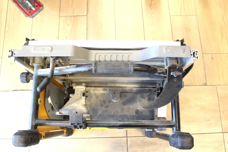 PILARKA DEWALT DWE7492-QS