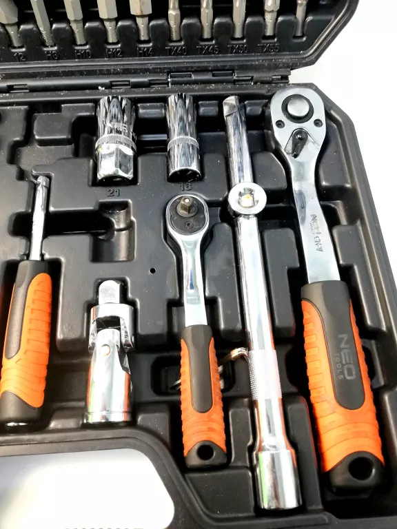 NEO TOOLS 94 EL KLUCZE NASADOWE 08-665 WALIZKA