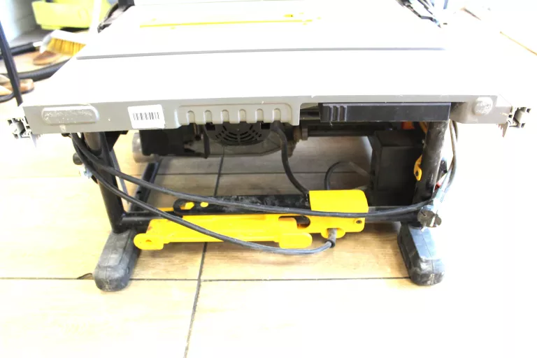 PILARKA DEWALT DWE7492-QS