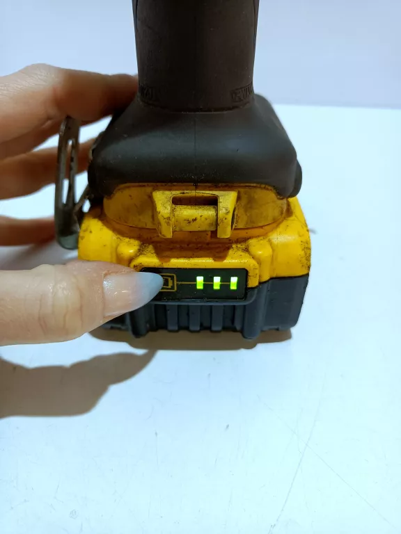 KLUCZ UDAROWY DEWALT | DCF880 |