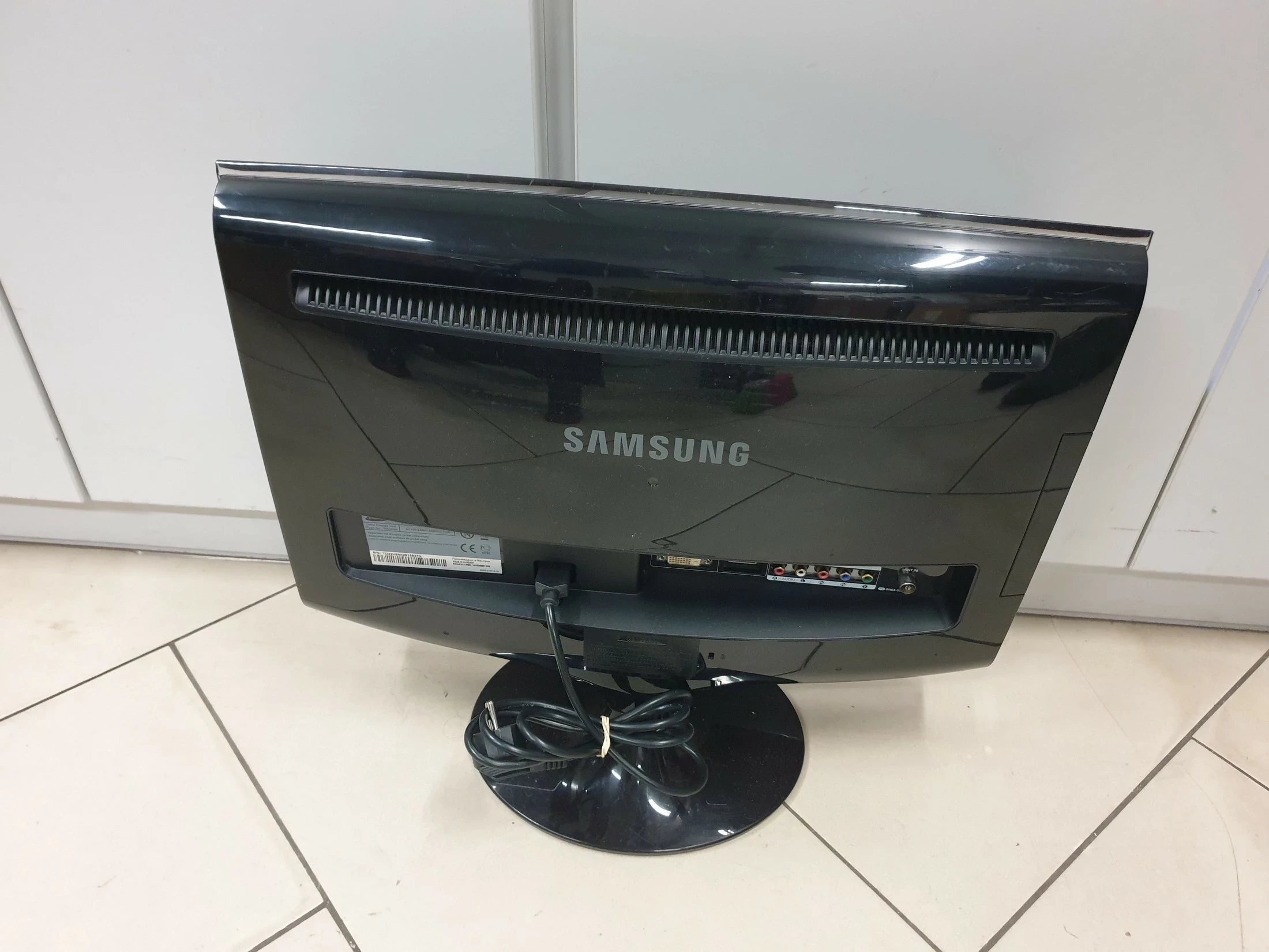 monitor-z-tv-samsung-t220hd-hdmi-kod-producenta-samsung-t220hd