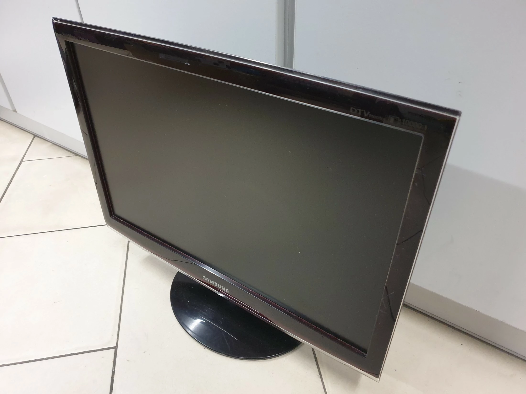 monitor-z-tv-samsung-t220hd-hdmi-ean-gtin-8808993274369