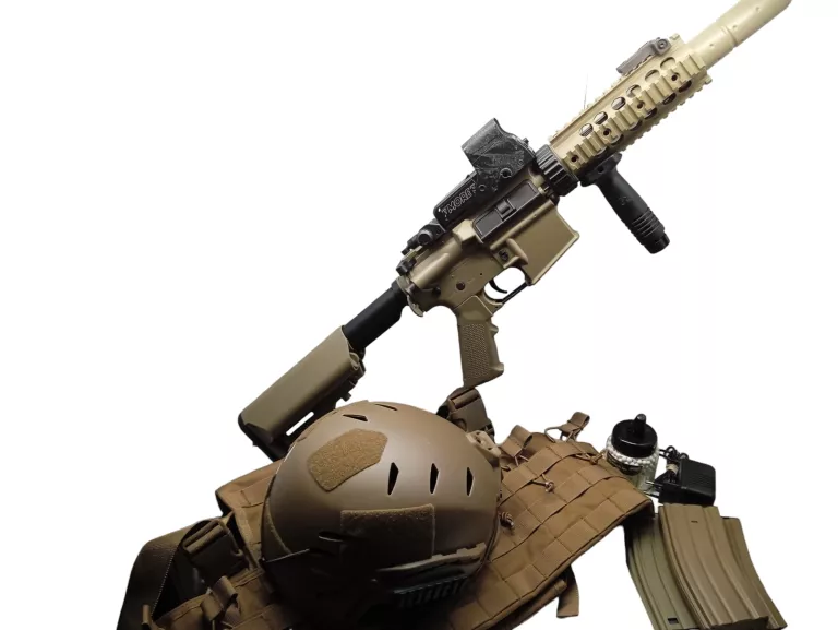 zestaw-do-asg-helm-kamizelka-cyma-513-magazynki-waska-2-laziska-gorne