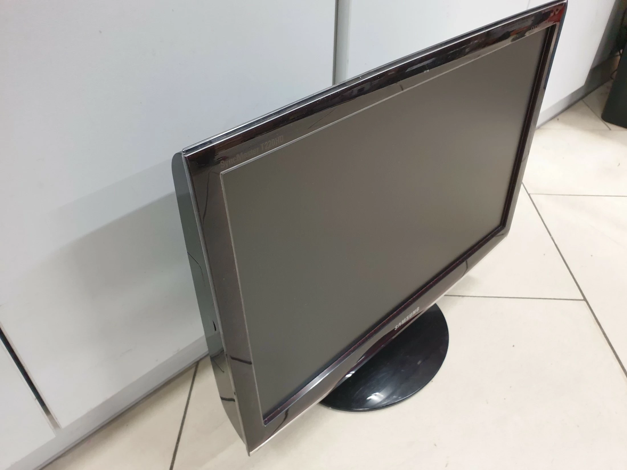 monitor-z-tv-samsung-t220hd-hdmi-stan-uzywany