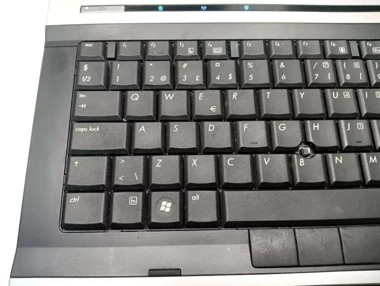 LAPTOP HP ELITEBOOK 8530P + ŁAD ( NAKLJEKI)