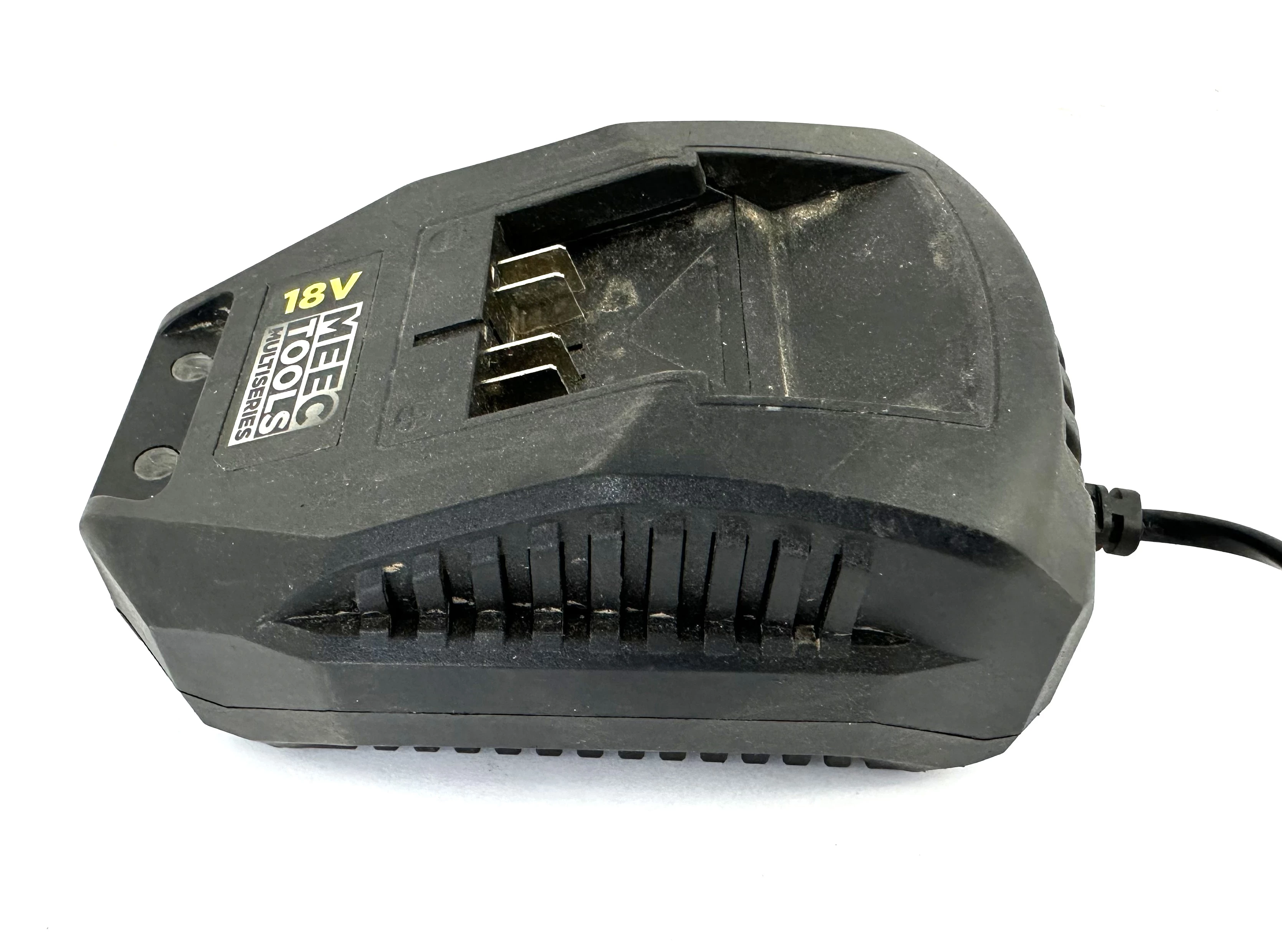 ladowarka-do-akumulatorow-meec-tools-015649-centralna-10-pulawy-mpd