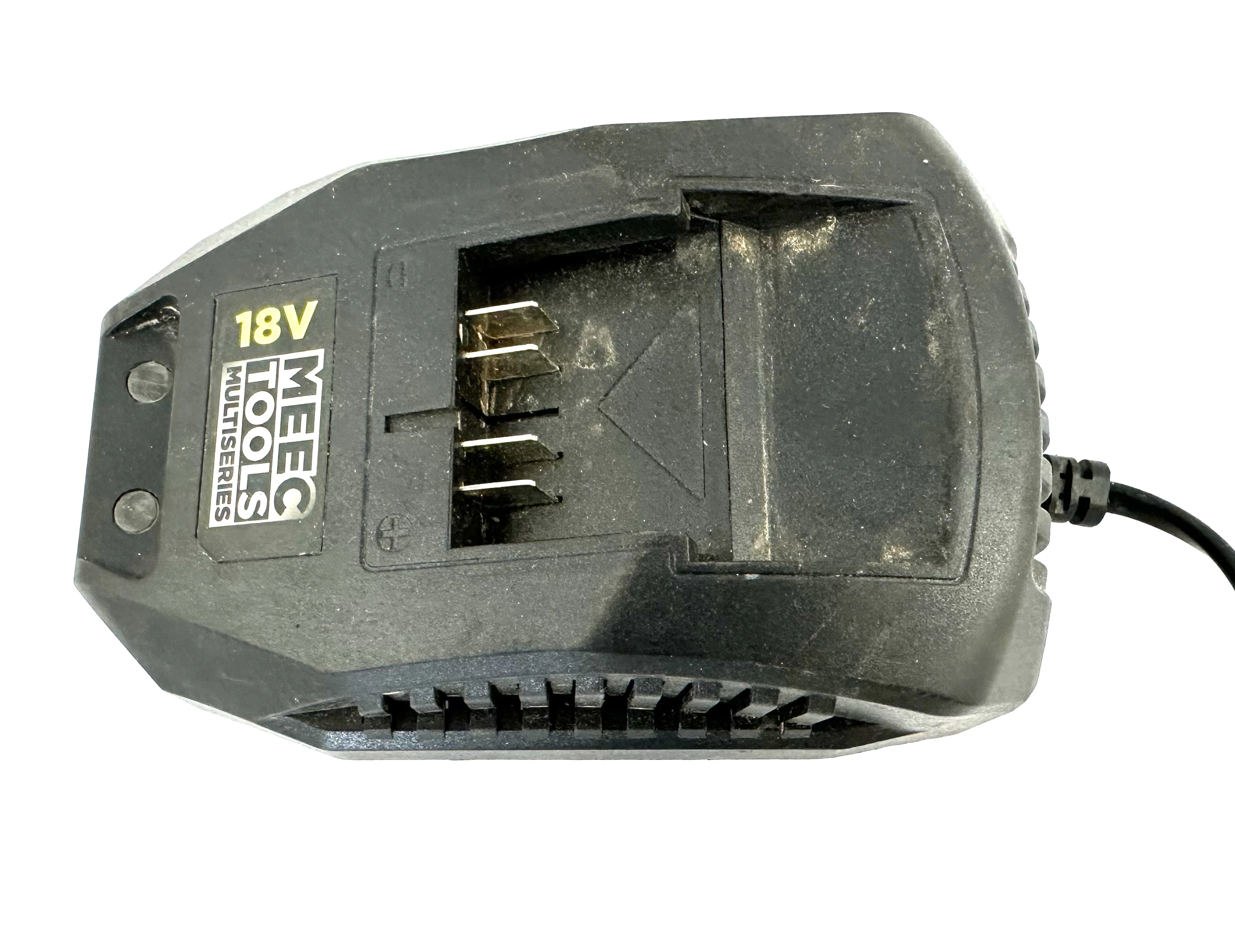 ladowarka-do-akumulatorow-meec-tools-015649-stan-uzywany