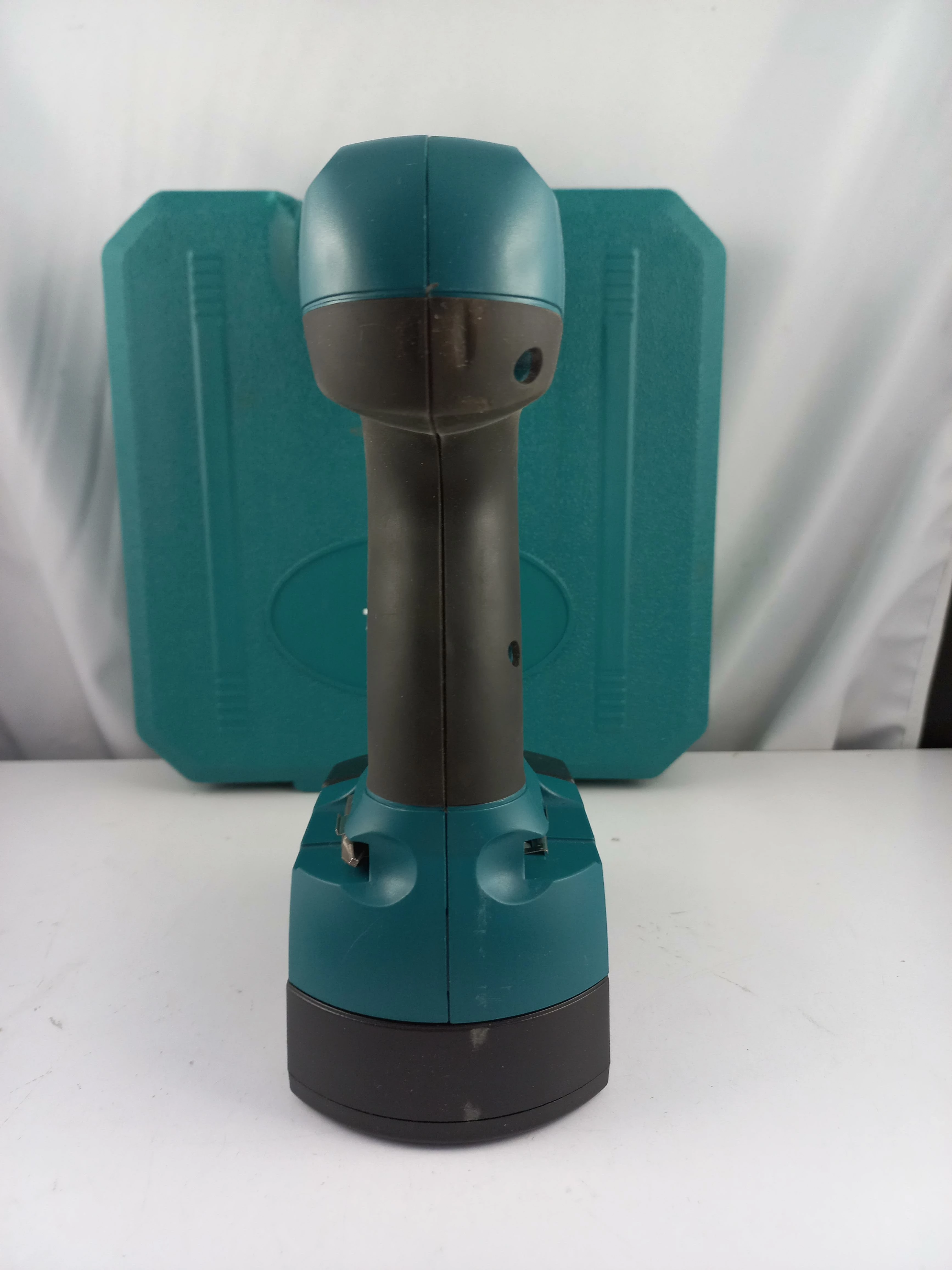 wkretarka-makitta-ft01504-18v-warto-rodzaj-silnika-silnik-bezszczotkowy