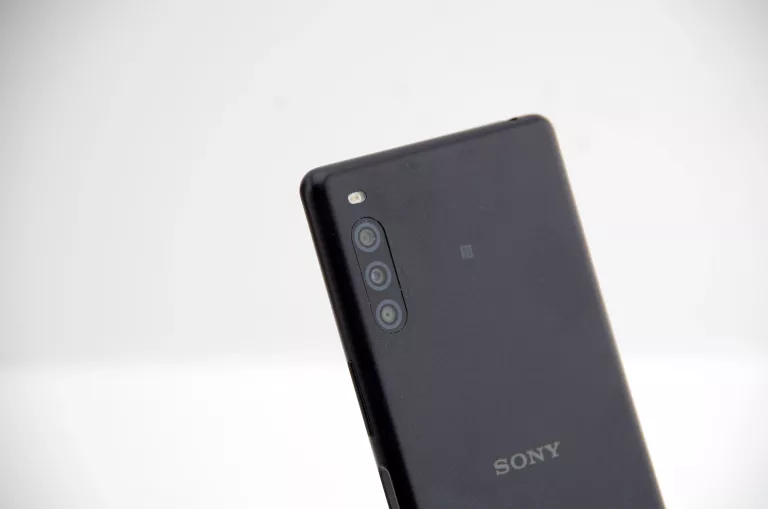 SMARTFON SONY XPERIA L4 3 GB / 64 GB CZARNY