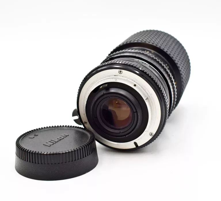 OBIEKTYW TOKINA SD 70-210MM 1:4-5,6 KONWENTER VIVITAR