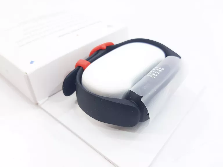 smartwatch-dla-dzieci-fitbit-ace-3-czarny-ean-gtin-810038854632