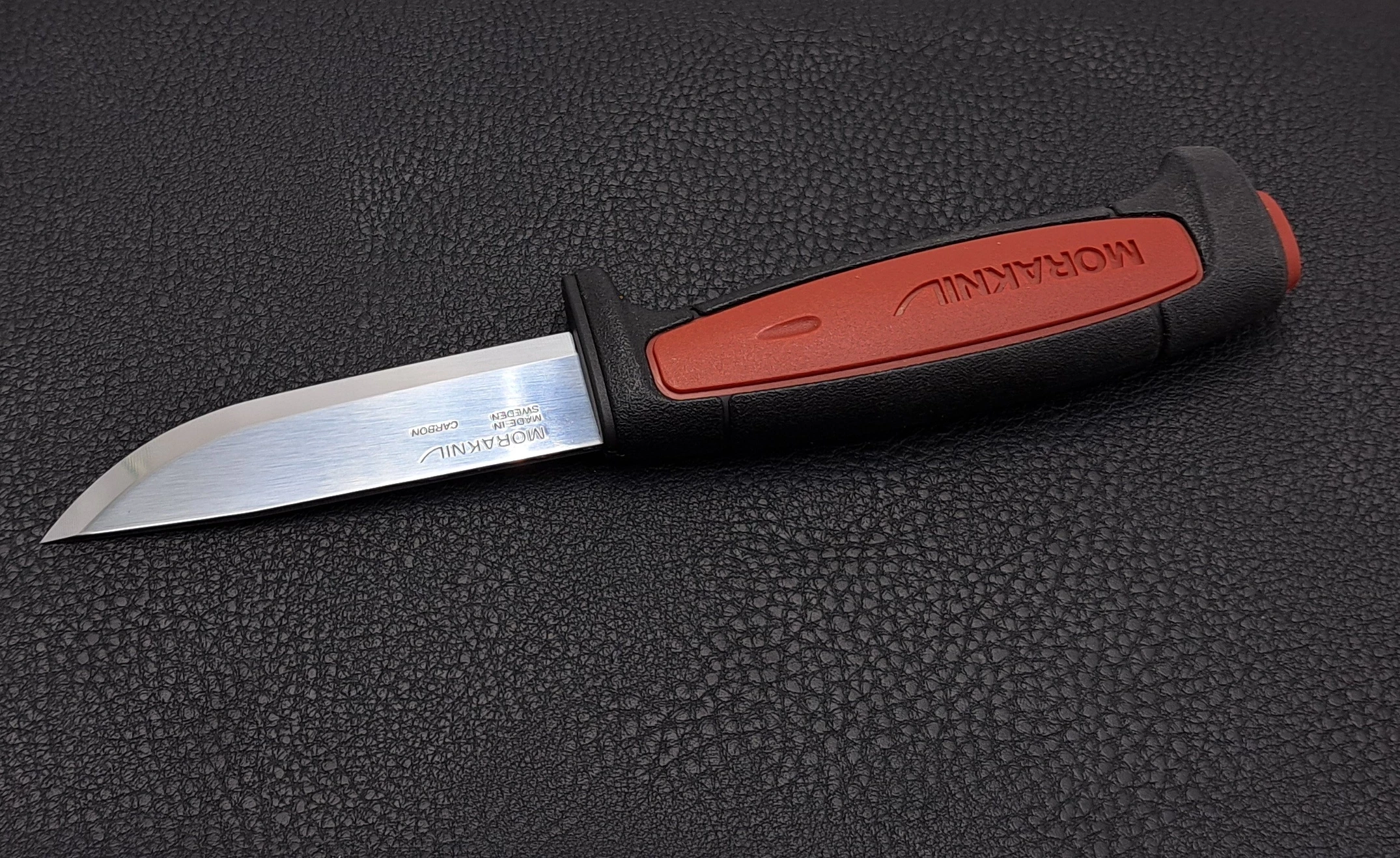 noz-firmy-mora-pro-c-morakniv-rodzaj-turystyczny