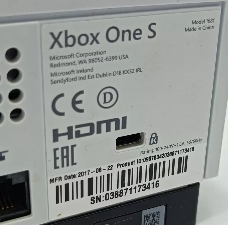 KONSOLA XBOX ONE S