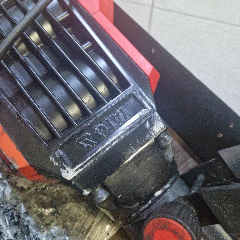 mlot-wyburzeniowy-yato-yt-82001-walizka-uszkodzony-na-czesci-stan-uszkodzony