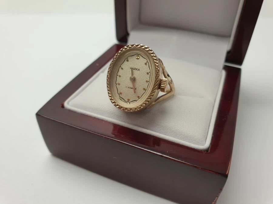 zegarek-w-pierscionku-czajka-pozlacany-marka-czajkowska