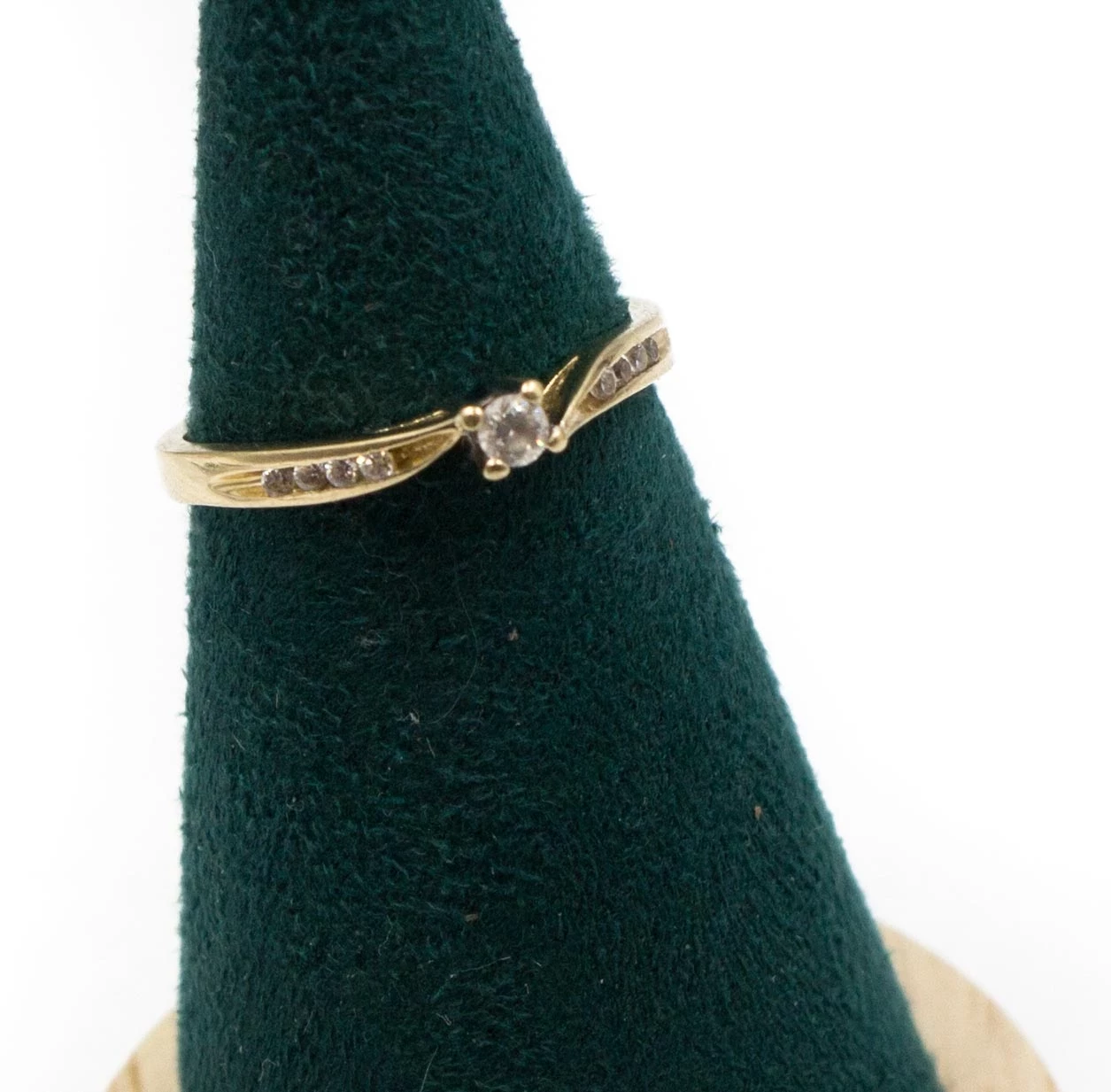 sliczny-zloty-pierscionek-z-kamieniami-r12-14k-2g-pilsudskiego-57-marki