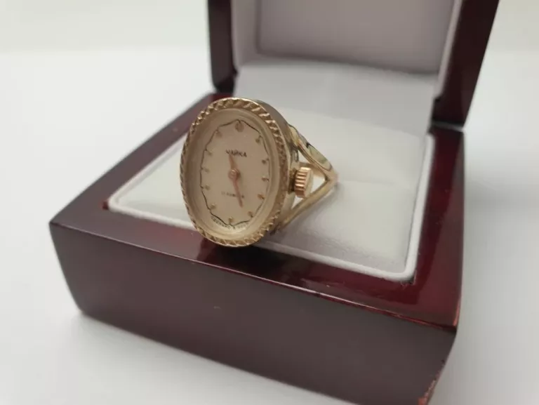 zegarek-w-pierscionku-czajka-pozlacany-stan-nie-wymaga-renowacji