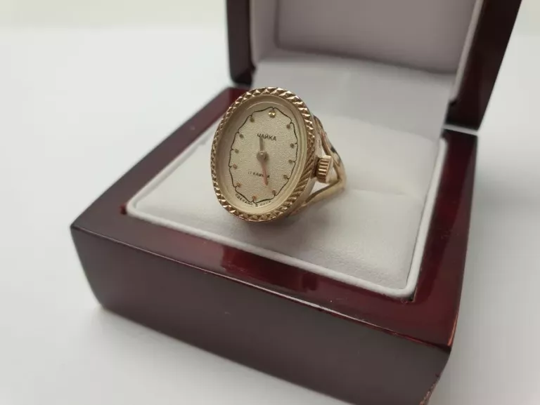 zegarek-w-pierscionku-czajka-pozlacany-marka-czajkowska