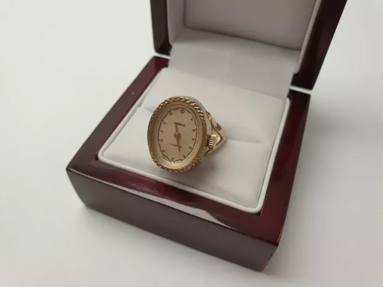 zegarek-w-pierscionku-czajka-pozlacany-plec-damski