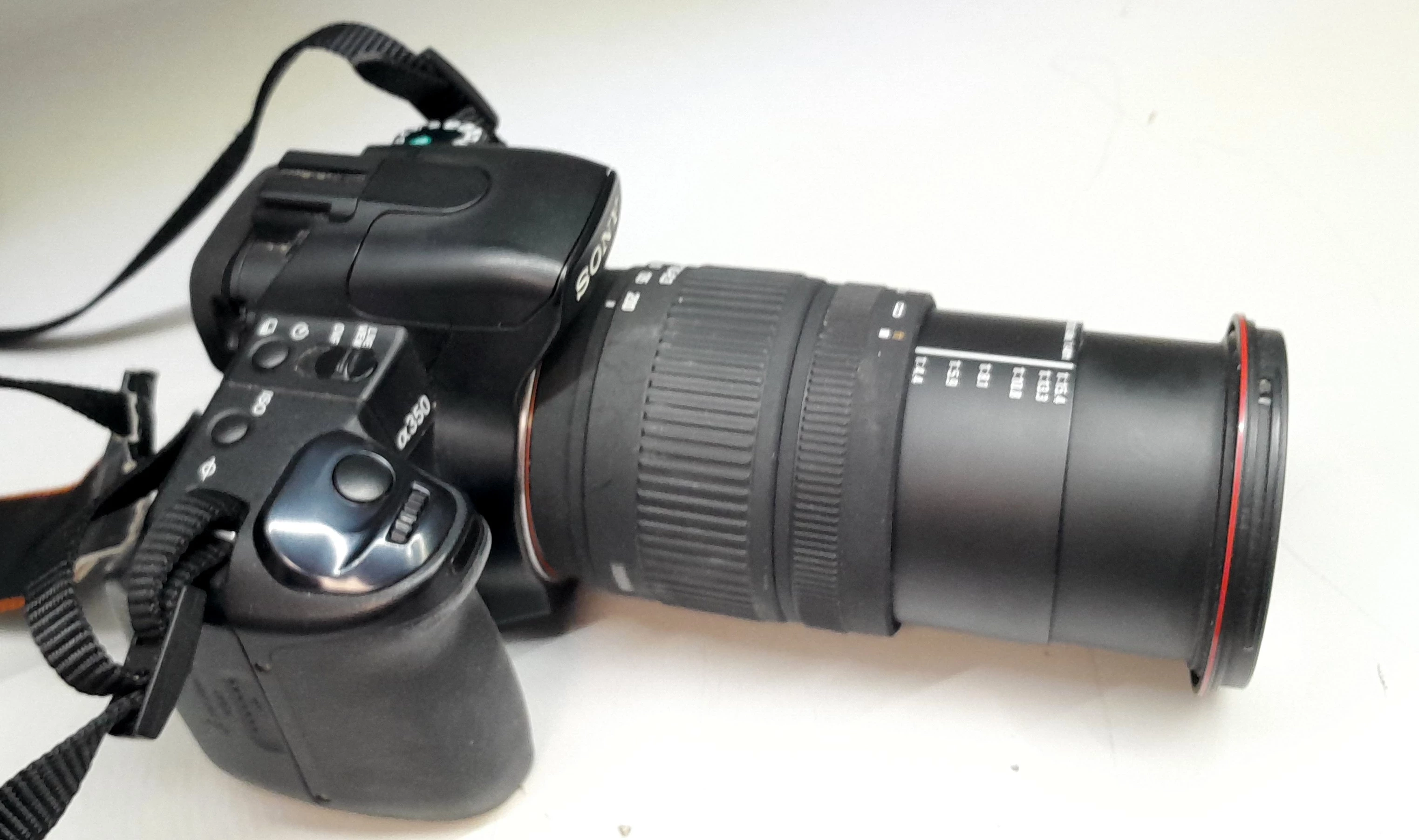 lustrzanka-sony-dslr-a300-sigma-18-200mm-rozmiar-matrycy-aps-c