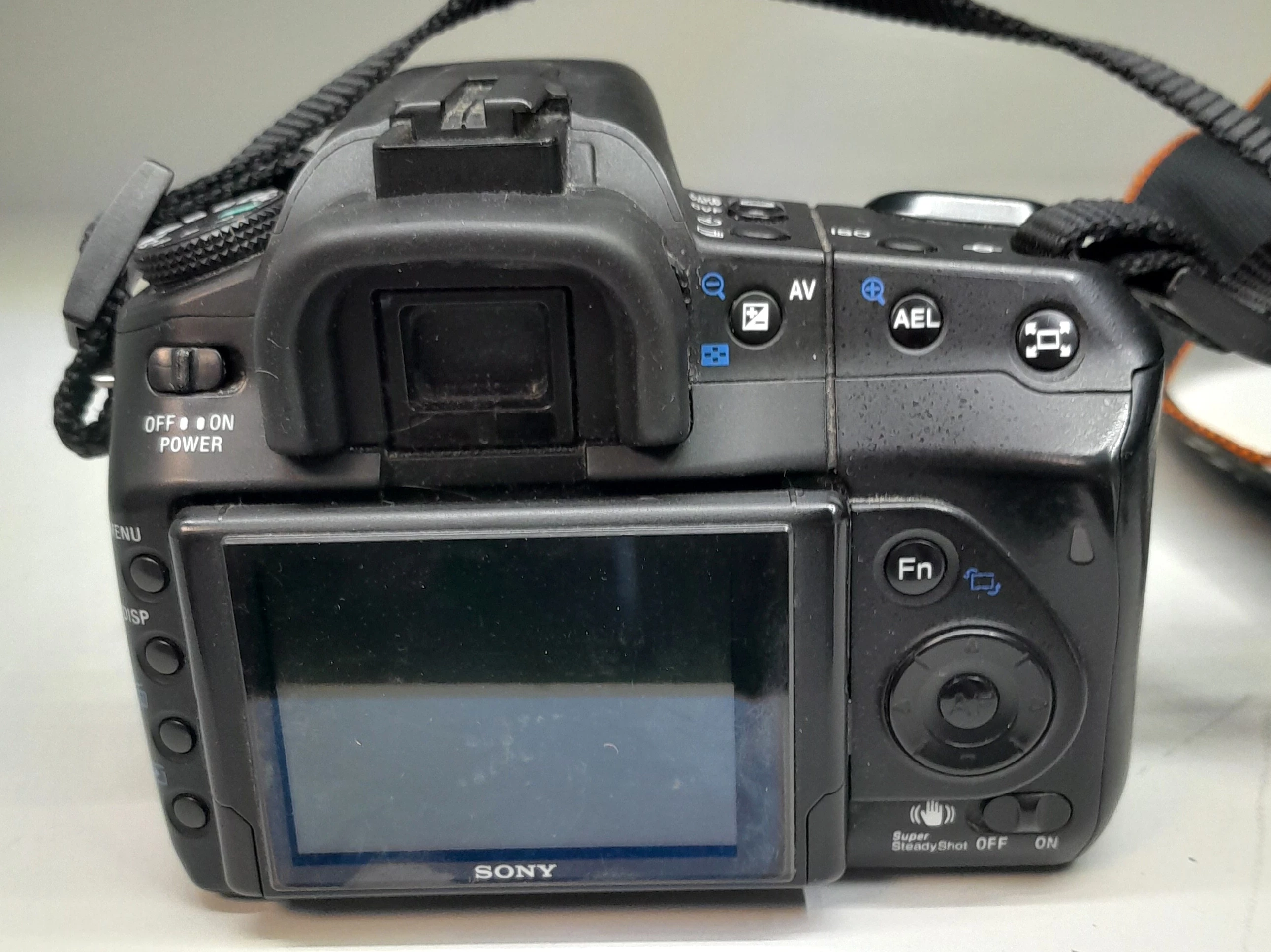 lustrzanka-sony-dslr-a300-sigma-18-200mm-marka-sony