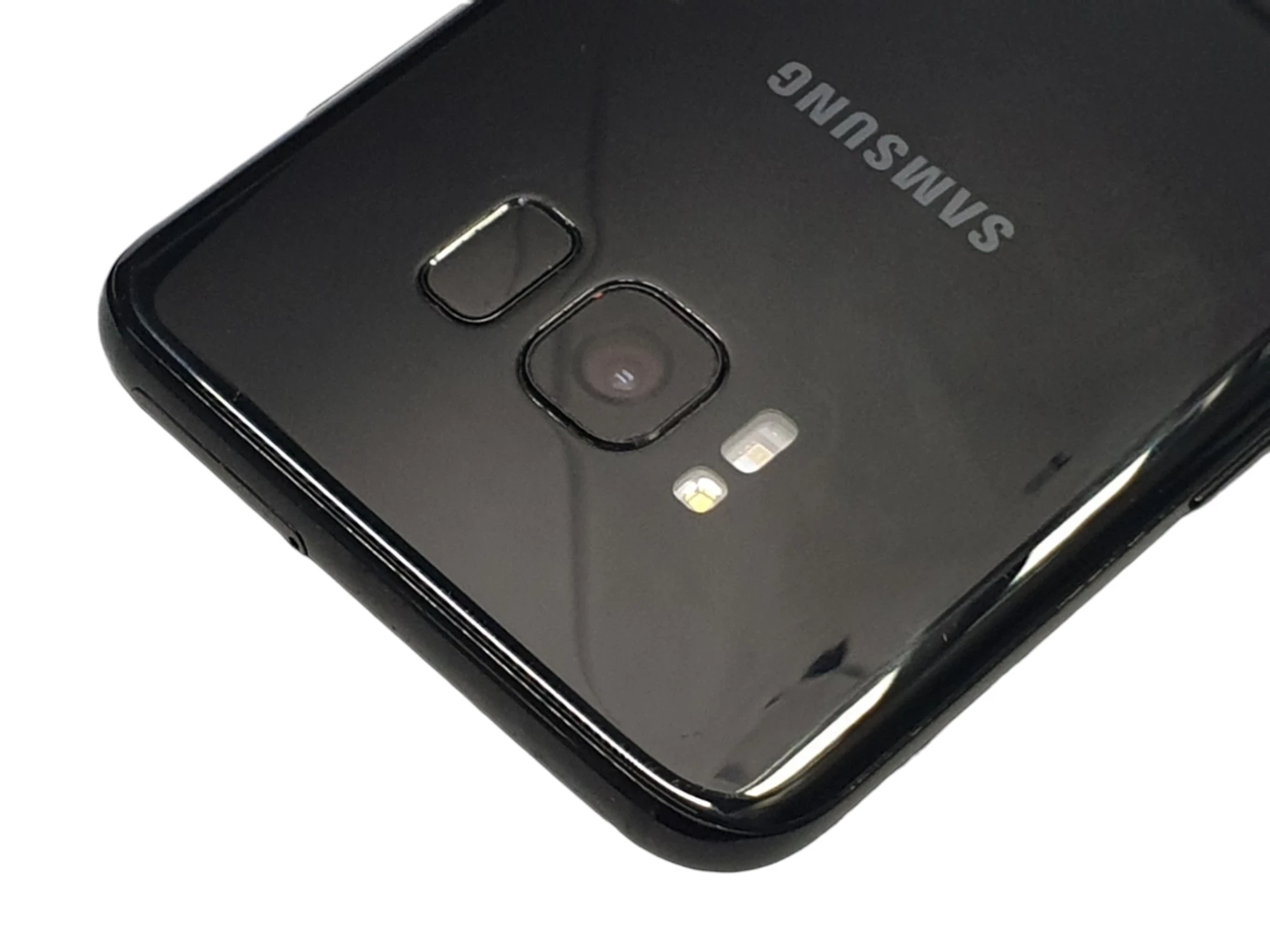 samsung-galaxy-s8-464gb-580-812mpx-3000mah-wbudowana-pamiec-64-gb