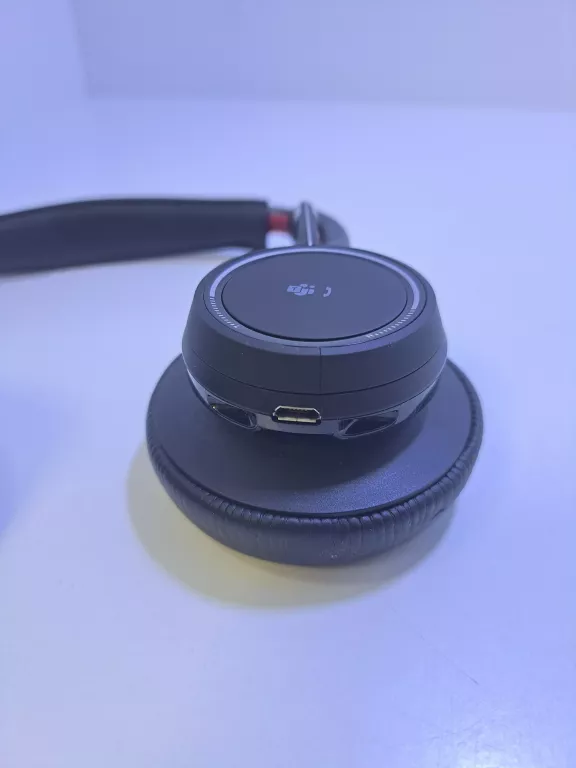 SŁUCHAWKI BEZPRZEWODOWE PLANTRONICS VOYAGER FOCUS UC B825