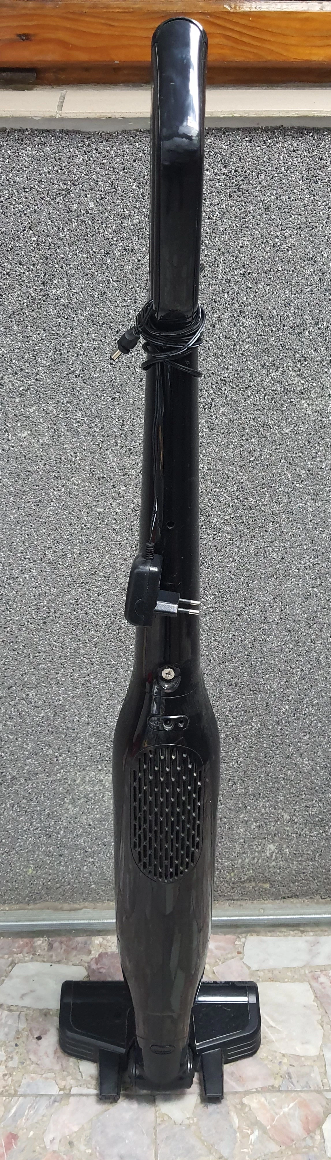 odkurzacz-pionowy-bosch-bchf216b-readyyy-serie-2-16v-kolor-dominujacy-129357-3