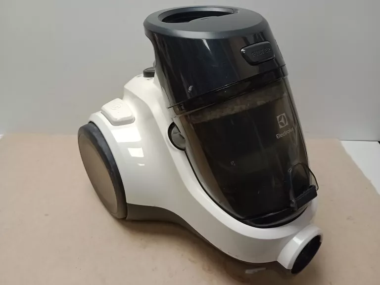 ODKURZACZ BEZWORKOWY ELECTROLUX EC41-2SW