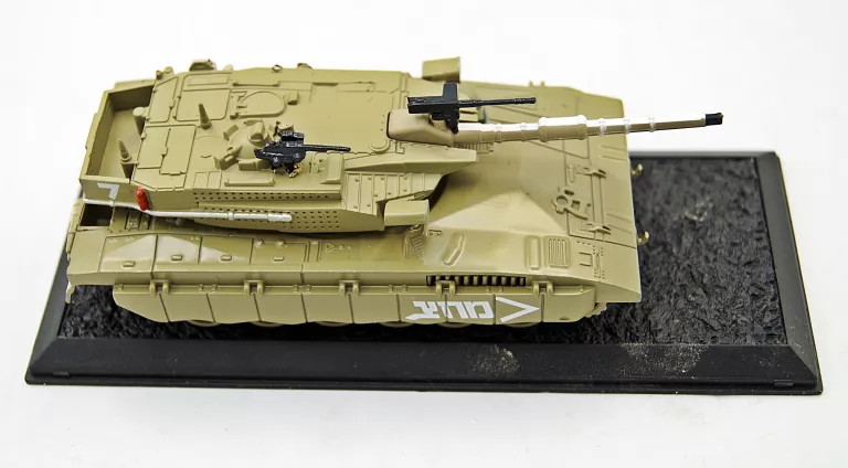 MODEL CZOŁGU MERKAVA III-1990
