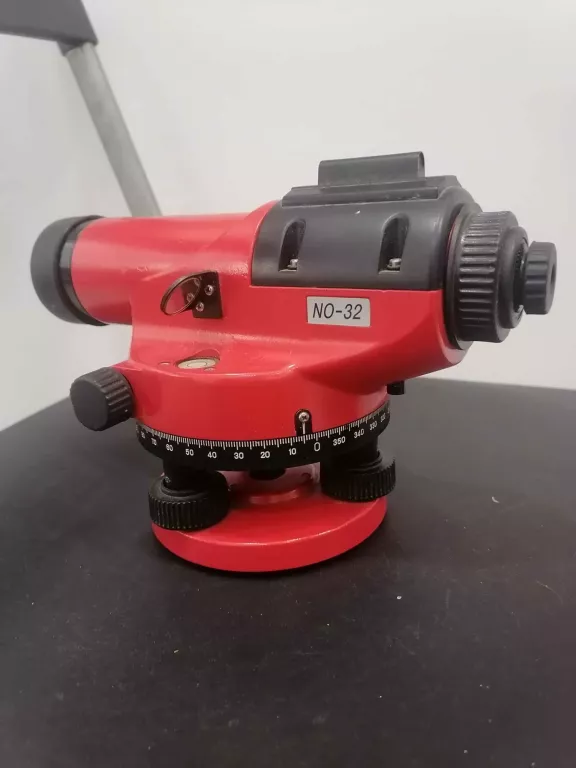 NIWELATOR OPTYCZNY PRO NO-32