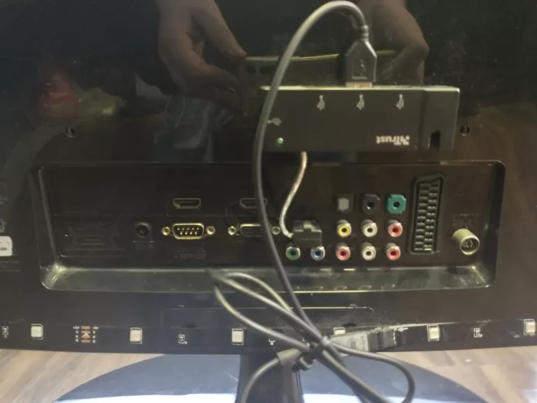 MONITOR 3D Z TUNEREM TV LG DM2780D+ LED+PILOT