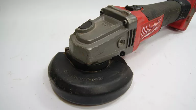 SZLIFIERKA KĄTOWA MILWAUKEE CAG125X