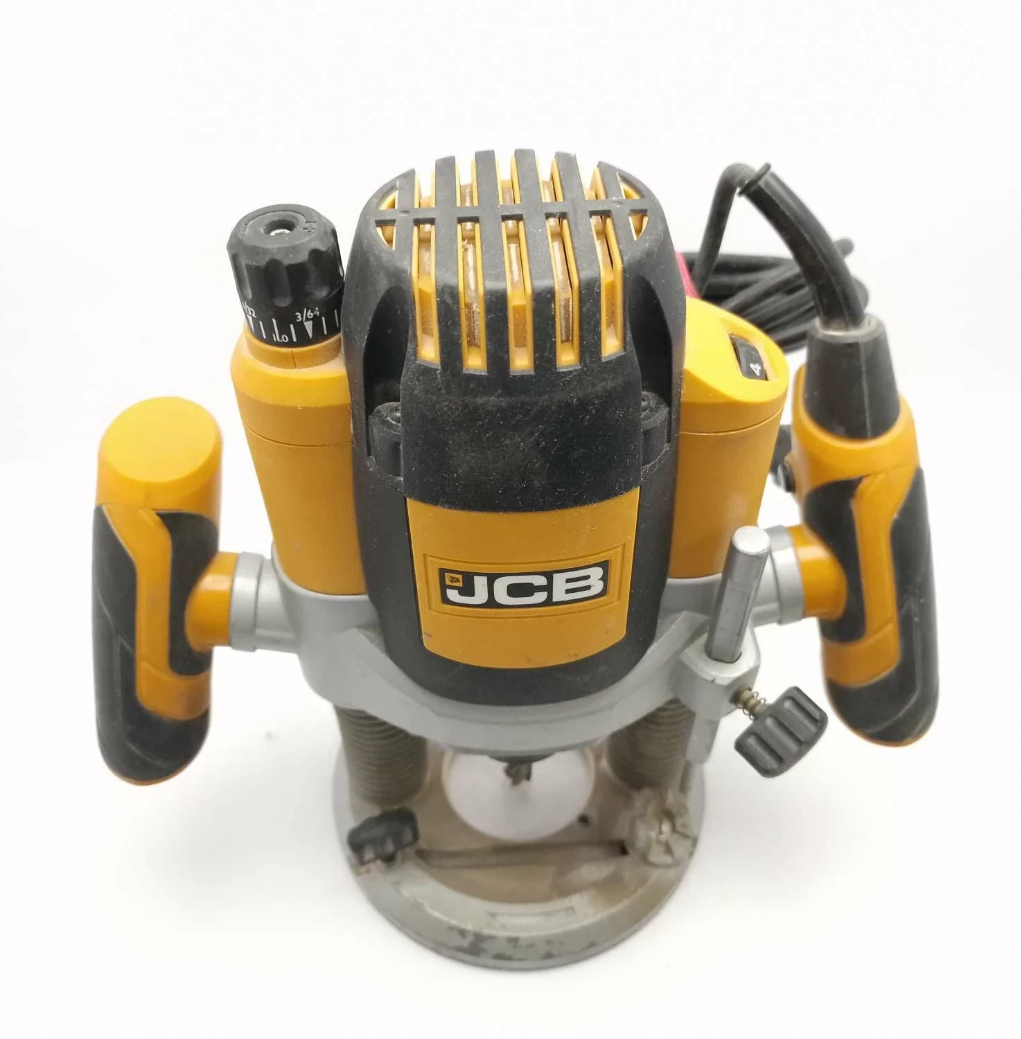 frezarka-gornowrzecionowa-jcb-ro2100-2100-w-zasilanie-sieciowe