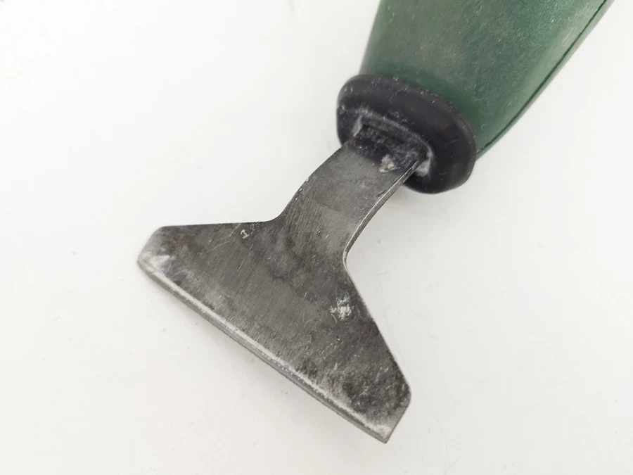 skrobak-elektryczny-bosch-pse-150-marka-bosch