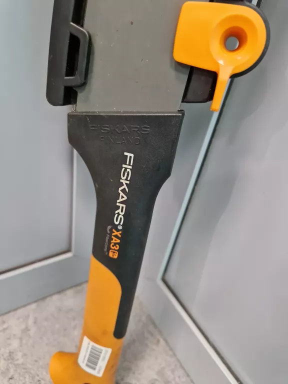 TASAK KARCZOWNIK FISKARS XA3 MACZETA
