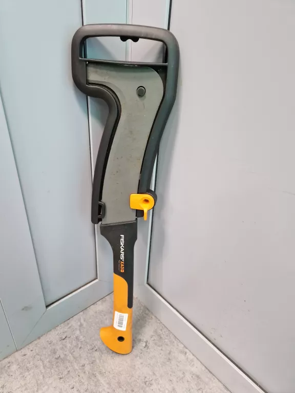 TASAK KARCZOWNIK FISKARS XA3 MACZETA