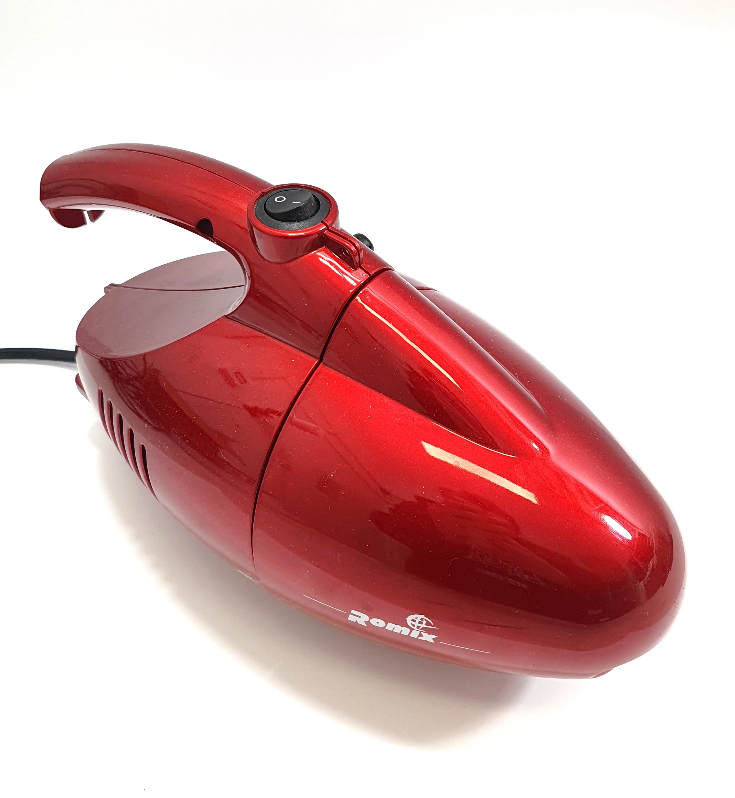 odkurzacz-reczny-romix-model-hvc-21-czerwony-koncowki-kolor-dominujacy-czerwony