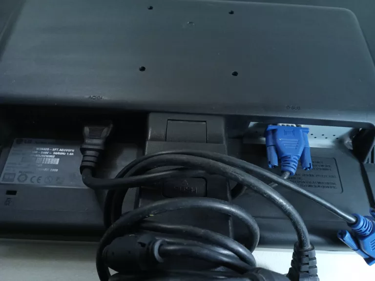 MONITOR LG FLATRON W2042S