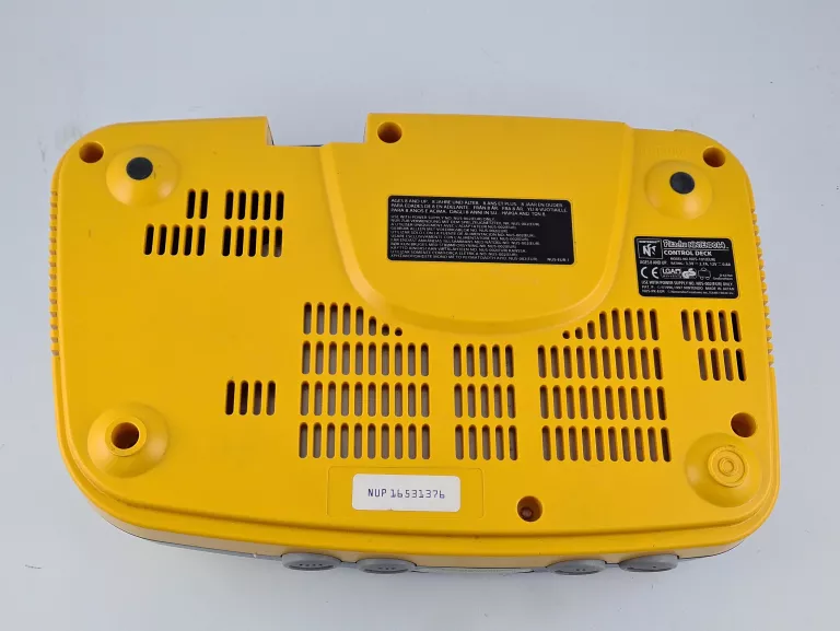 KONSOLA NINTENDO 64 PIKACHU EDITION, 3X PAD, OKABLOWANIE