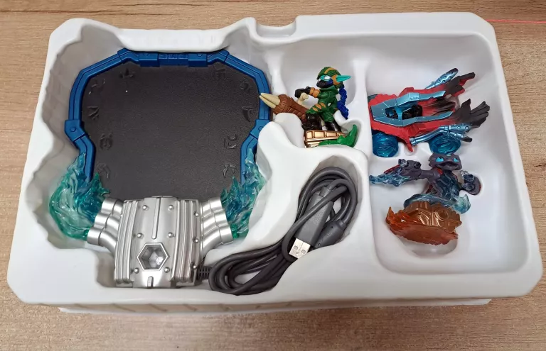 SKYLANDERS SUPERCHARGERS DLA DZIECI FIGURKI