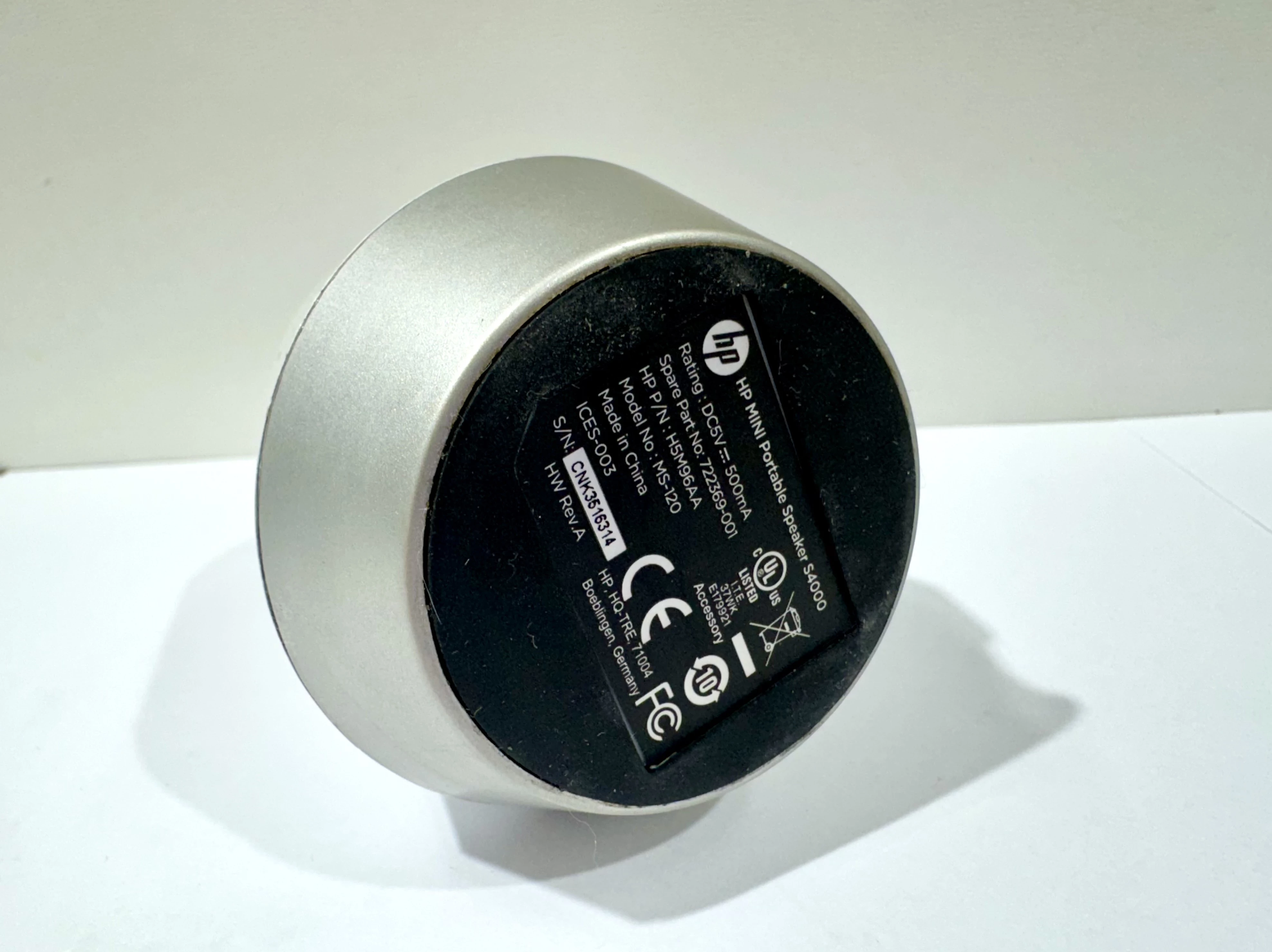 glosnik-przenosny-hp-s4000-bialy-moc-200